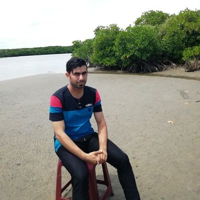 🖋️لا تترك أي شيء في قلبك ضد أحد،، سامح وأغفر وتجاهل واحسن الظن،، فالحياة لحظات تستحق أن تعيشها براحة..