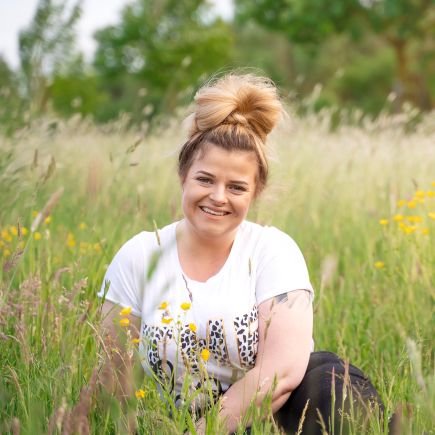 bethany_teft's profile picture. Level 3 nursery practitioner at @NurseryOaks part of @InfinityAcad 

Also a mum to 2 girls 💜💚