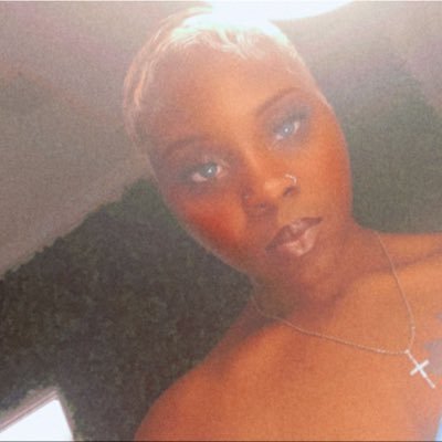 Bald and Boujie 💅🏾 Good Vibes Only 😌 ♉️ Ig: Kay__Kenny SC: KayBeBallin 💙