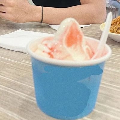 iaayyyyy's profile picture. 