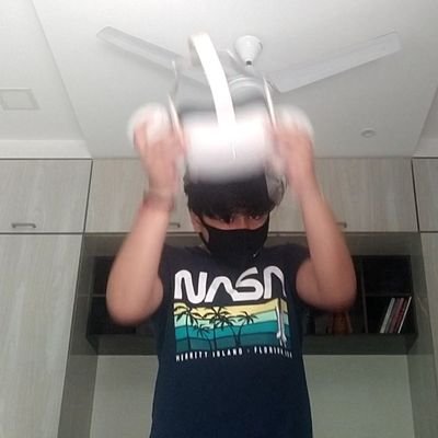 moontoggledpriv's profile picture. 15 y/o depressed mf