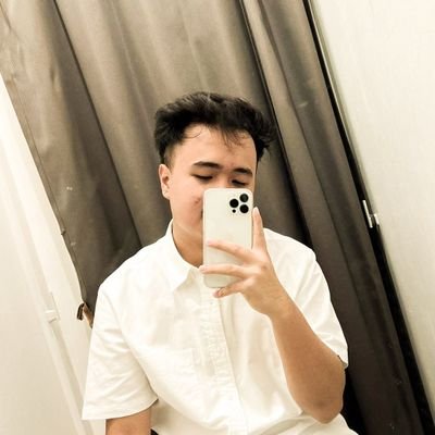 oxserjs's profile picture. 