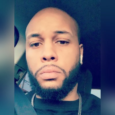 UnseriousMike's profile picture. Variant of @UnbotheredMike