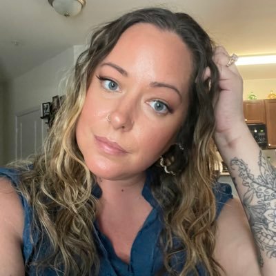 Exec Chef & Restaurant Consultant, currently in charleston SC, food, travel, and loving getting sassy and bitchy !!! IG :