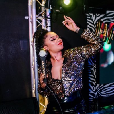 ItsDejaVuDj's profile picture. SOUTH AFRICAN FEMALE DJ 🇿🇦 HOUSE/PIANO/🎧 BOOKINGS :  wbnzama26@gmail.com