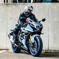 F2N (@f2n421246) 's Twitter Profile