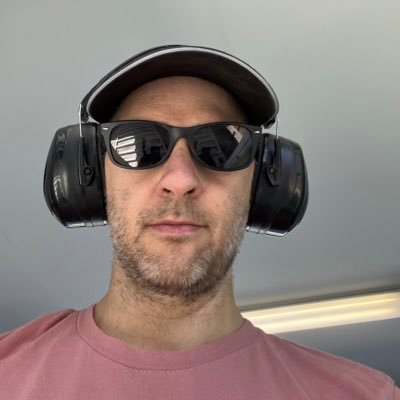 Passionate about criminal justice reform and environmental protections, work in tech. Formerly Nutanix, Dell, and my own grease-to-biofuels biz. NOT a Musk fan.