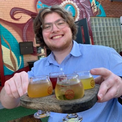 ben_goldberger's profile picture. Band, hockey, and dogs