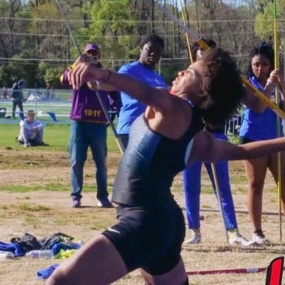 ambrialang's profile picture. CO ‘23 📍Zachary, LA, 5'10, 4.0 GPA
