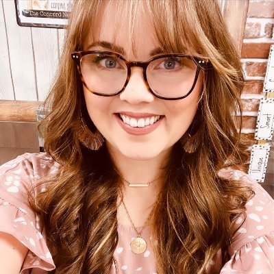 High School ELA Teacher in Small Town Kansas 🌼🌪 - 11 years in Secondary Ed #teachertwitter #clearthelist - Married Mama of 2 under 3 😬 $hotmesshamilton