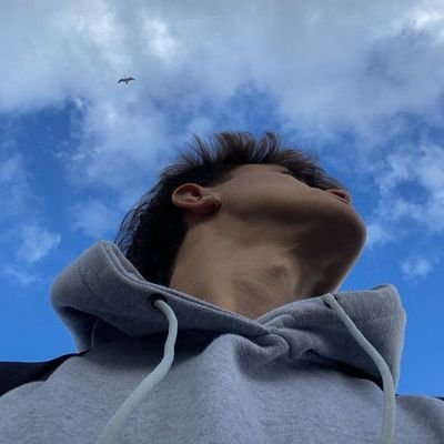 ilovenoass's profile picture. Let it happen