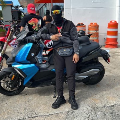 Fiel a los Mios A Quien Estuvo en La Peores y Me Sonrio en Las Mejores💯..IG:M.Gonzaalez