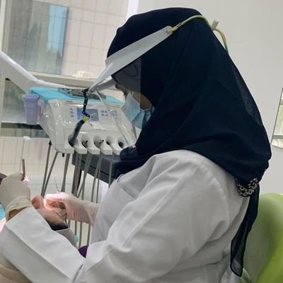 Consultant in Esthetic Restorative & Dental Implant. استشارية تجميل وإصلاح أسنان، التخصص الدقيق زراعة الأسنان