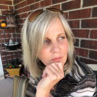 Book Nerd 🇨🇦 (@bethblp8) 's Twitter Profile