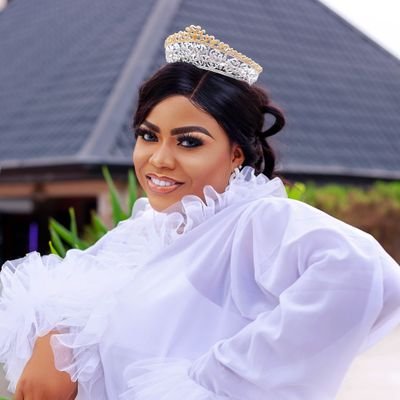 Medbinice's profile picture. An event Photographer Potriat Photographer Outdoor Photographer  reliving great and wonderful Mermories..