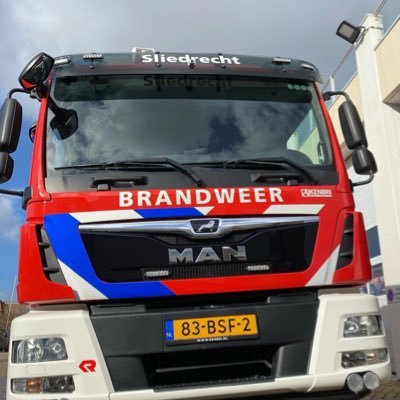 BrwSliedrecht's profile picture. Vrijwillige Brandweer 24/7 • Oefenavond Dinsdagavond van 19:30 tot 22:00 uur • incident communicatie @BrandweerZHZ & @VRZHZ ☎️Spoed: 112☎️Geen spoed: 0900-0904