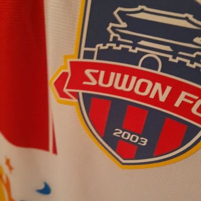 NOT AFFILIATED WITH SUWON FC, JUST A FAN ACCOUNT - Animo al Suwon FC y hablo sobre fútbol de 🇰🇷 y 🇯🇵 - Estoy en @MiEspacioFutJC - #수원FC FAN