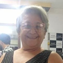 6.4 anos apaixonada por minha familia.
Uma mulher,feminista que busca na luta a igualdade de direitos e na vida o cumprimento dos deveres.