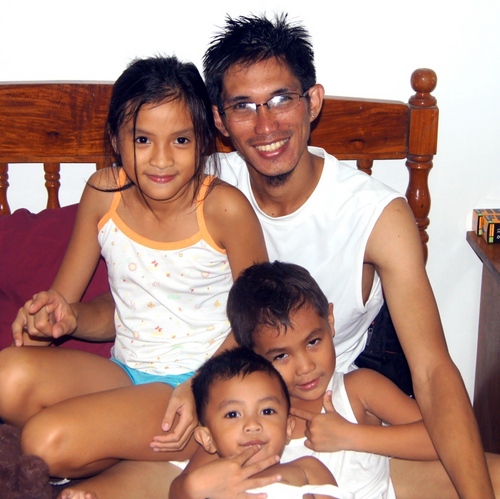 freakfries's profile picture. .so many people think they know everything about everybody when they don't know SH*T about 'em at all.