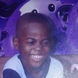 🇬🇭🇳🇬
6’0 pg 🏀 , RB/DL 🏈

sports analyst 🏀⚽️🏈
Chart slayer  📊📈📉
~pasa corto , vista larga~