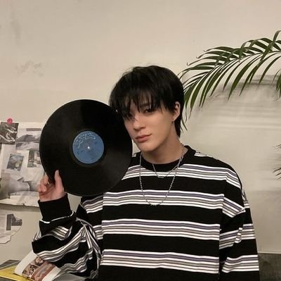 Phpx5's profile picture. แอคนี้ไว้ขายของค่า เดมแอคนี้ไม่ตอบเดมแอคหลักได้เลยค้าบ @doublepxsukkie