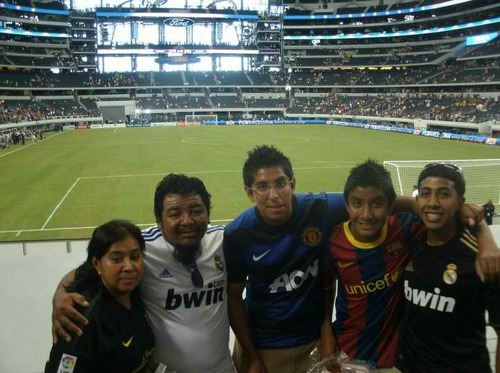 1987Solano's profile picture. 