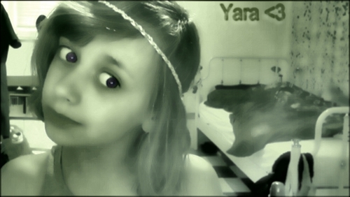 YaraCheesburger's profile picture. Lukas:)bester*-*\Kartoffelbrei :o:)\one two three.!\it's time fore the night ;)!