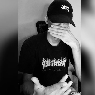 🔴 Creador Digital, Streamer, Broadcaster 🎥👾🦹🦸🦸♂️ Grabo videos en directo. Sígueme en mis redes. #Colombia #Gaming #IRL
Links: https://t.co/IgCGsco3OF