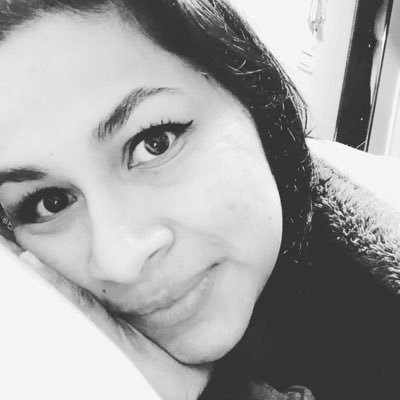 adrainaruiz's profile picture. Adoro el café, el vino y los gatos.