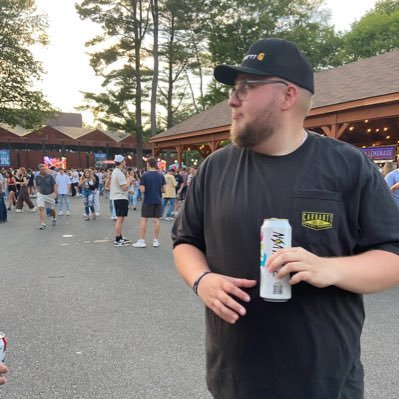 PadreSnackz65's profile picture. 