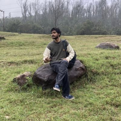 hrishimyearring's profile picture. doesn’t know what’s going on