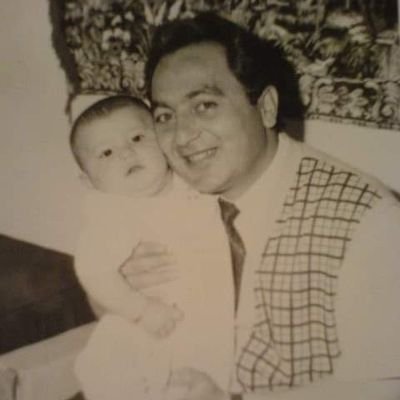 borsa, ekonomi, yemek,gezmek, dekarasyon,müzik,tyatro,çocuklar,gençler,yaşlılar, spor, güzel olan herşey sevgi sayğı felsefemdir.Gümüşhane....