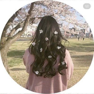 صماء لا أسمع ، خلقني الله بقلب بصير وعقل منير ، أسمع بعيني وأتكلم بأيدي✨. ⠀ تَغريداتي فِي مُفضّلتِي♡