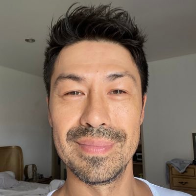 vadimeskimobi's profile picture. 