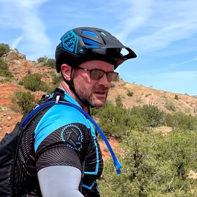 erikjones_mtbtx's profile picture. 
