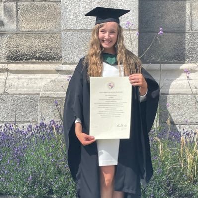 Staff Grade Physiotherapist SJH🏃♀️🏥, Class of ‘22, Trinity College Dublin 👩🎓Beatha teanga í a labhairt