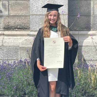 Staff Grade Physiotherapist SJH🏃‍♀️🏥, Class of ‘22, Trinity College Dublin 👩‍🎓Beatha teanga í a labhairt