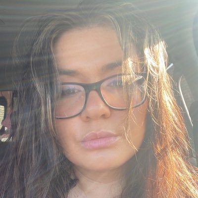 jenwoodhatch's profile picture. 