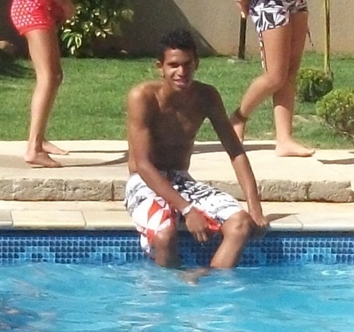 Sou feliz por joga meu FUTBOL !!