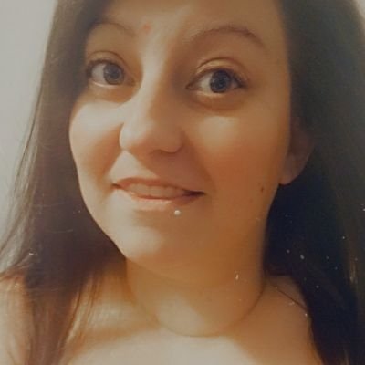 Hey y'all! Im Liza. 35 yrs young. Small twitch streamer playing a variety of games. Mother of 2. Anxious. Shy. But i like to make friends and have great laughs.