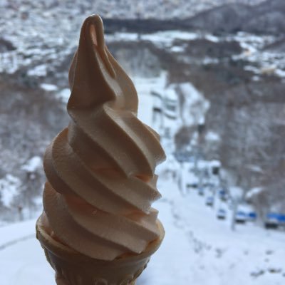 多忙。撮影の約束は一切できません。レタッチ現像無し撮って出しそのまま送るので無視、加工、現像、掲載等当人様はご自由に。データ来てない場合はDMでご連絡ください。催促や強要や嘆いたりしないのでフォロバや掲載や返信無くても大丈夫です。スタジオ・ロケ撮・個撮・ライン交換・同行・ツーショ・送迎・アフター等全てお断りします。