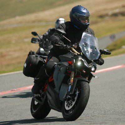 EV owner since 2014, biker, drummer, linguist.
Keen advanced motorcyclist.
First electric motorbike End-to-Ender. 
https://t.co/YhjvIDen25