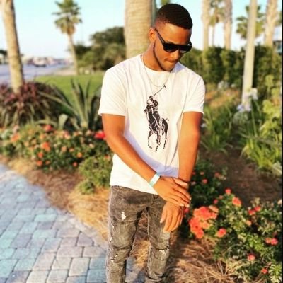 therealsdm52's profile picture. God🙏🏽

||🟡GSU⚫||

YouTube: REDxBLACK https://t.co/MMsYkYicjQ