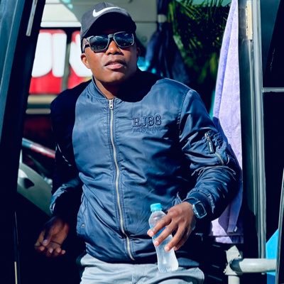 lajozi's profile picture. Progress is non linear