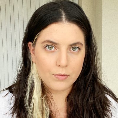 30. sp. 🏳️🌈 jornalista & copywriter. nas horas vagas jogo tênis, aprendo a surfar e reclamo no twitter.