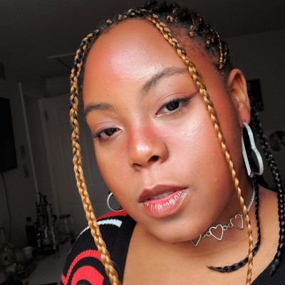 angelnya27's profile picture. artist in the making
I love art,anime,fashion and music
I sometimes put my art on here as well