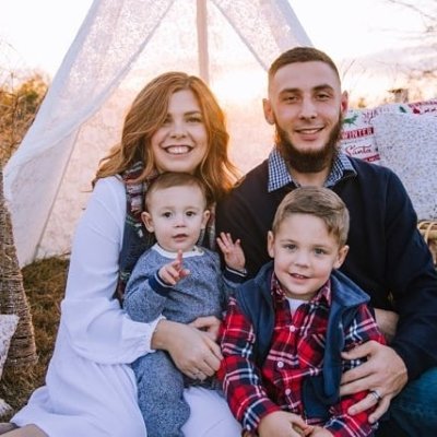 -Undaunted Gaming
-Follow me on YouTube/Twitch (UGSwizz)
-Father of 3 BEAUTIFUL children, Kylo, Sawyer, Eva
-Married to the Love of my Life
-LOVE LIFE