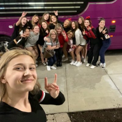 shelleyzot's profile picture. Assistant Coach Varsity Cheerleading/Fox Chapel Area HS ❤️🦊🖤