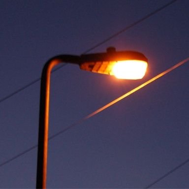 Remember to come home when the streetlight comes on.