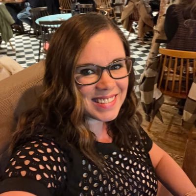 Hi. I'm a mum to two boys, married to Jason and work as a nurse practitioner in an urgent care setting. I love to craft and bake ❤️